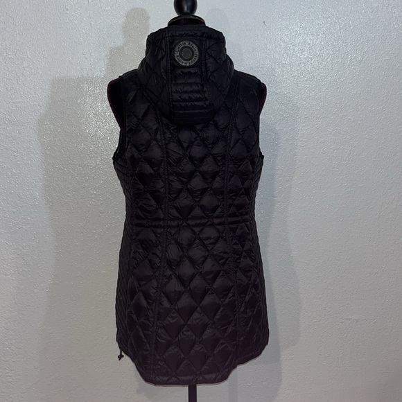 Calvin Klein Performance Down Filled Packable vest - Picture 8 of 13